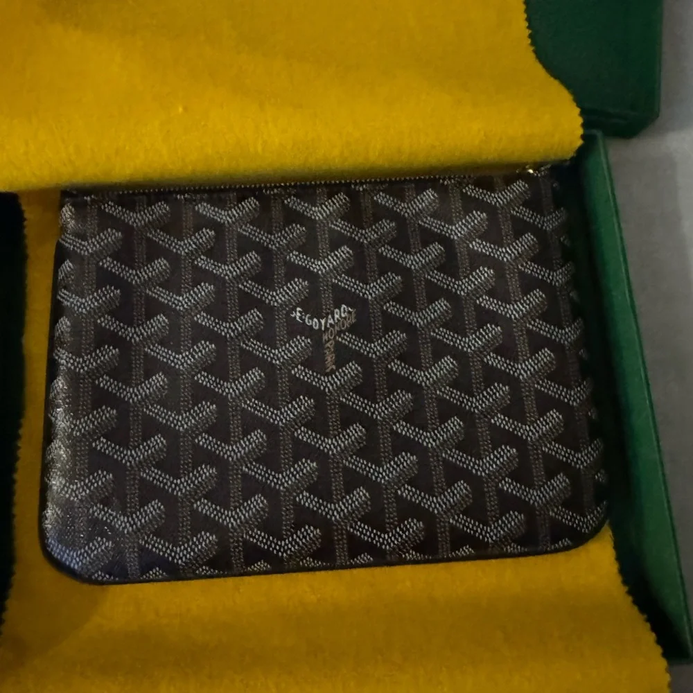 small Goyard Mm Senat Zip Pouch - Picture 6 of 7